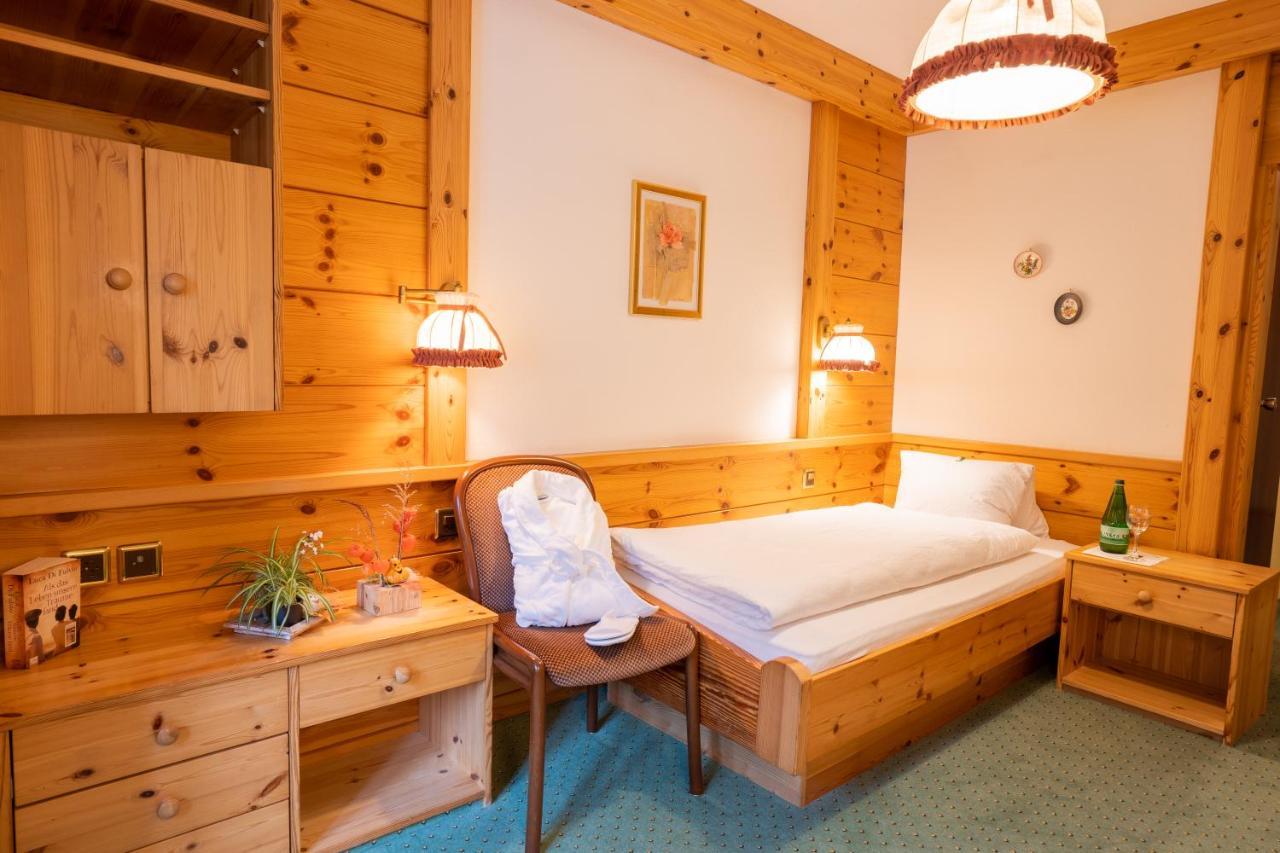 Sonne Hotel
